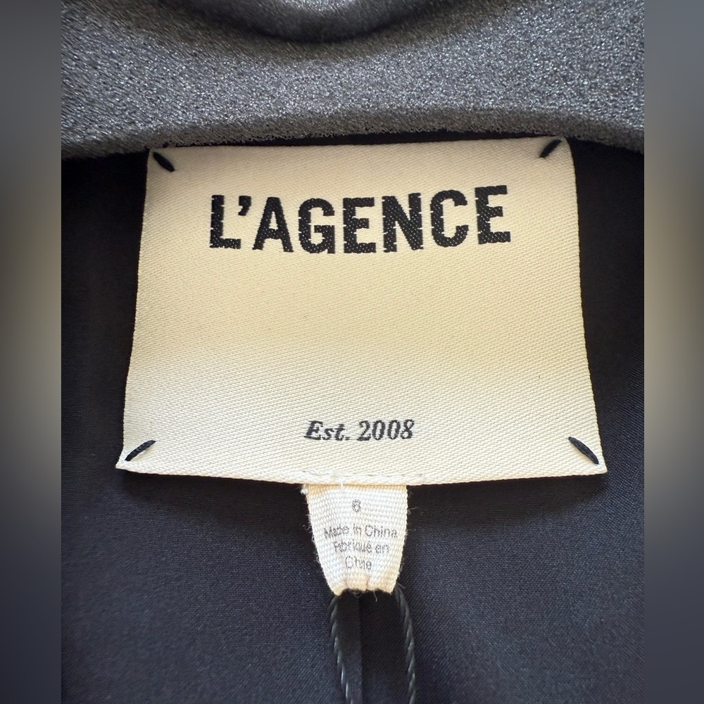 NWT L’AGENCE Lila Satin Lapel Cropped Blazer, size 6 - Picture 6 of 8